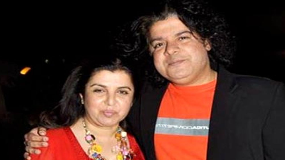 ওই দিন শুধু হরমনকে নিয়েই নয়, আরও অনেক তারকাকে নিয়ে মজা করছিলেন সাজিদ। কিন্তু তাতে অসন্তুষ্ট হননি আশুতোষ। হরমনের পালা আসতেই তিনি ক্ষোভে ফেটে পড়েন।