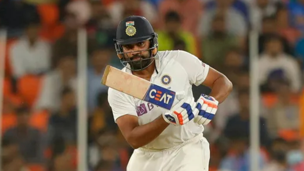 সরাসরি: অ্যান্ডারসন, ব্রডদের বিষাক্ত সুইং সামলে খেলে যাচ্ছেন রোহিত, শুভমন