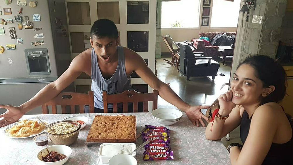 গত বছর বড়দিন, দীপাবলি-সহ বেশ কিছু উৎসব একসঙ্গে উদ্‌যাপন করেছেন নূপুর এবং ইরা।