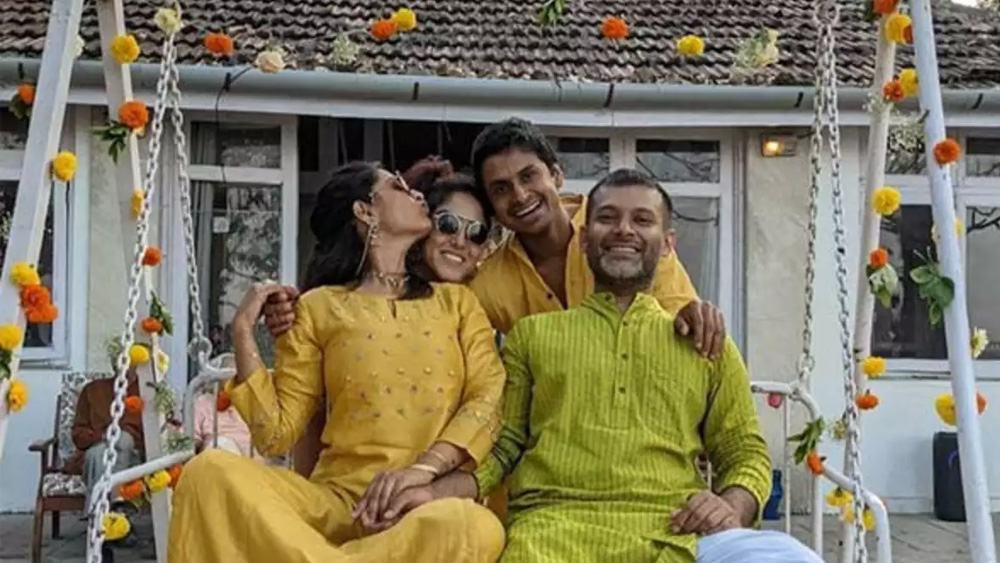 খান পরিবারের সদস্য জায়ান খানের বিয়েতেও আমন্ত্রিত ছিলেন নূপুর। সে সময়ও নিজেদের ছবি শেয়ার করেছিলেন ইরা।