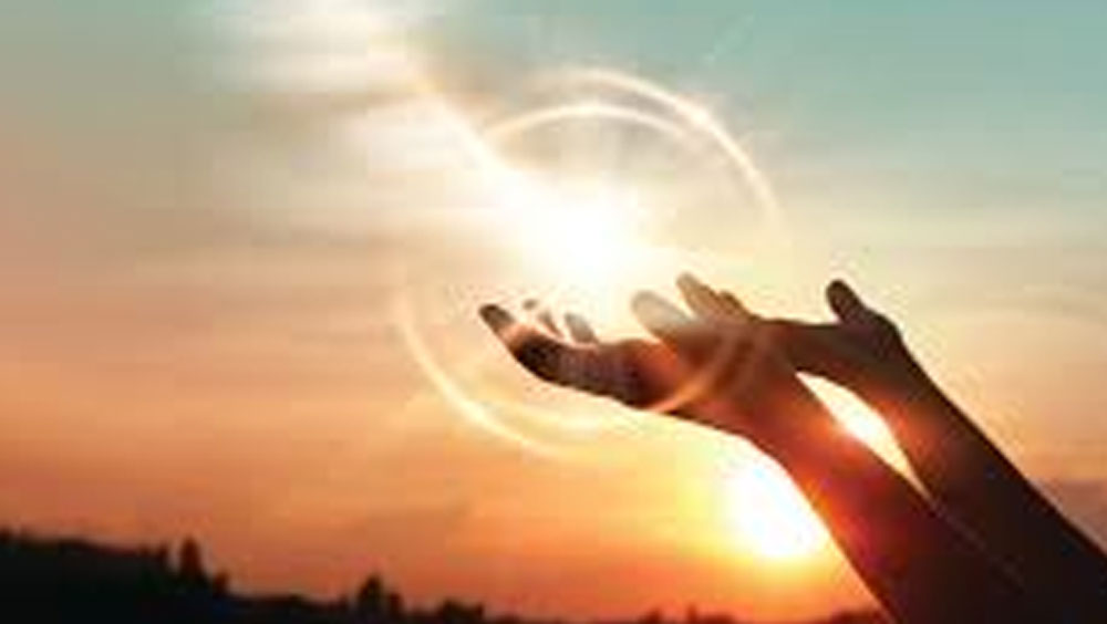 কিন্তু একটি বিষয় তিনি মানতে পারতেন না। আধ্যাত্মিকতা এবং ধর্মকে এক সূত্রে গেঁথে ফেলা। তাঁর কাছে আধ্যাত্মিকতা ছিল সমস্ত কিছুর উর্ধ্বে। অথচ ওই সংগঠনে আধ্যাত্মিকতা এবং ধর্মীয় চর্চাকে এক হিসাবেই দেখানো হত।