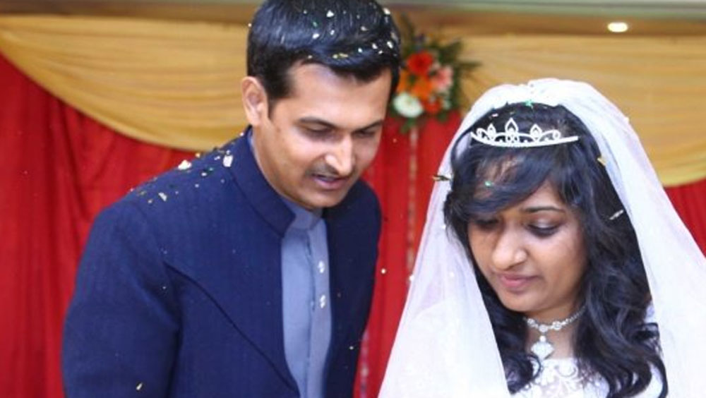 ২০২০ সাল। পরেশের বয়স তখন ২১ বছর। এই বয়সে সকলেই নিজের কর্মজীবন নিয়ে ব্যস্ত হয়ে পড়েন। কর্মজীবনকে মসৃণ করার জন্য প্রস্তুতি নিতে শুরু করেন। কিন্তু পরেশ সে সব নিয়ে মাথা ঘামাতেন না। তিনি বরং জীবনের অর্থ খুঁজতেই সময় ব্যয় করতেন।