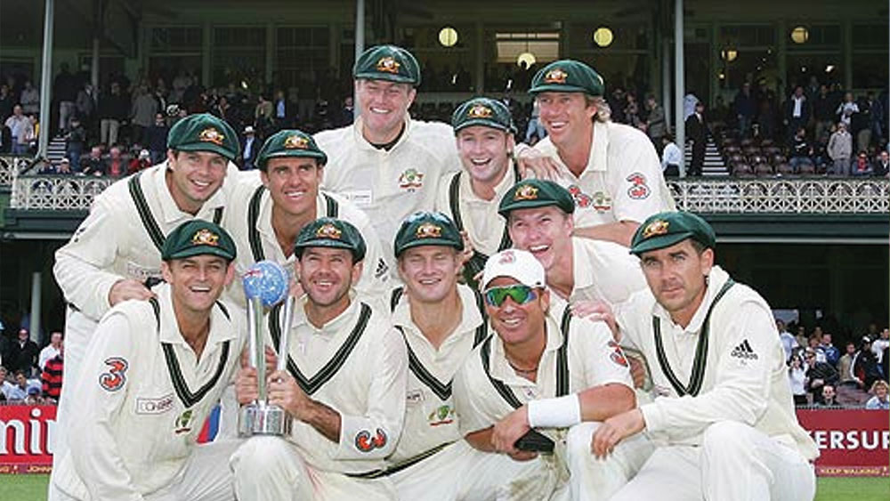 সে বার প্রতিপক্ষ ছিল অস্ট্রেলিয়া। একই বছরে দুটো আলাদা দলের বিরুদ্ধে জিম্বাবোয়েকে এমন লজ্জার মুখে পড়তে হয়েছিল।