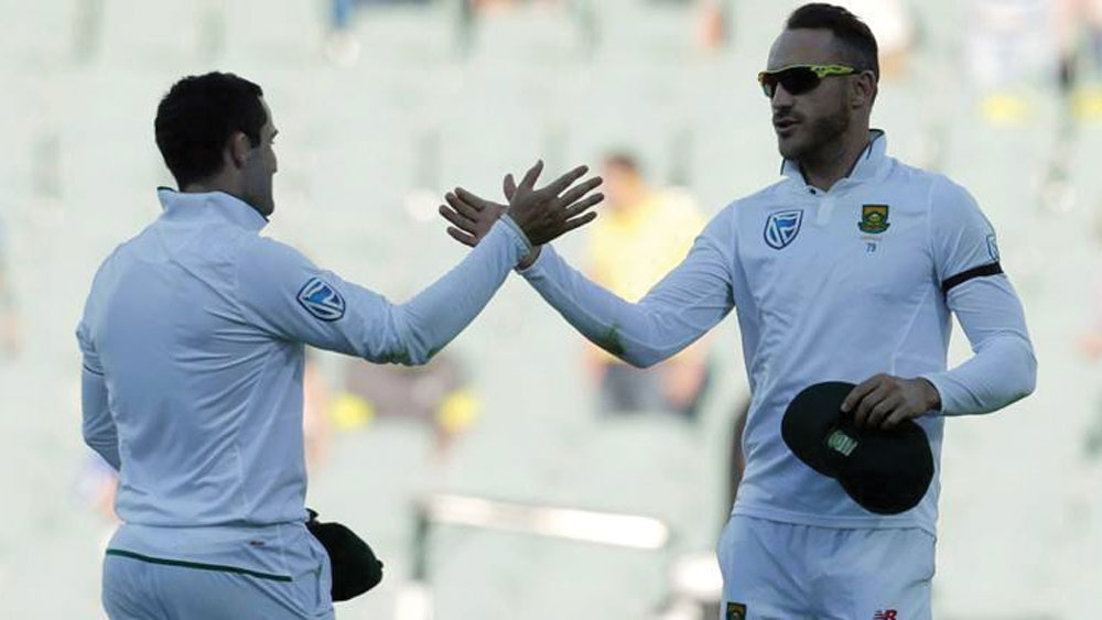 ১২ বছর পর ফের ২ দিনে টেস্ট হারে জিম্বাবোয়ে। এ বারেও প্রতিপক্ষ সেই দক্ষিণ আফ্রিকা। ২০১৭ সালের সেই ম্যাচ হয়েছিল আফ্রিকায়।