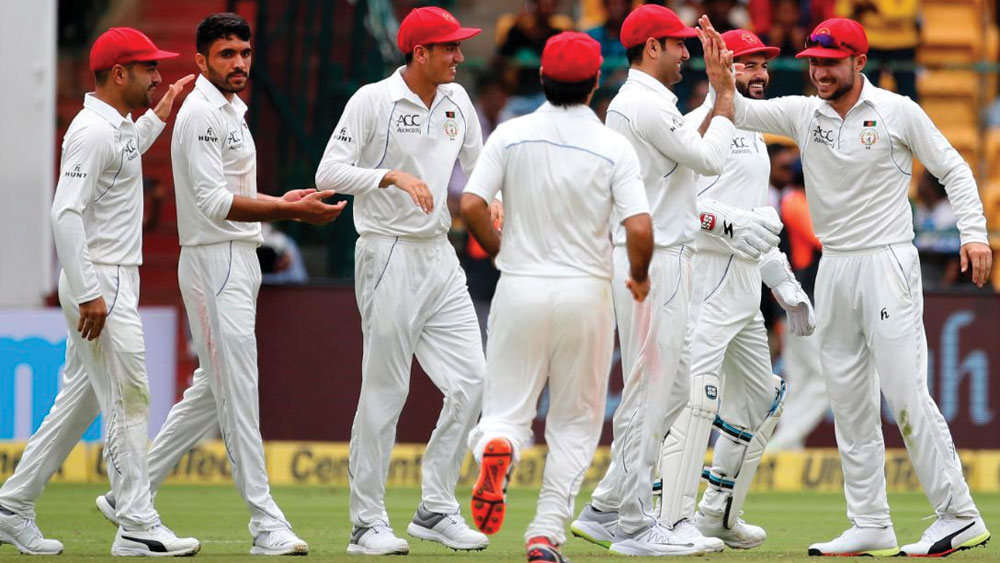 ২০১৮ সালে প্রথম টেস্ট খেলার সুযোগ পায় আফগানিস্তান। ভারতের বিরুদ্ধে সেই ম্যাচে ২ দিনেই হেরে গিয়েছিলেন আফগানরা। বিরাট কোহালি সেই ম্যাচে খেলেননি।