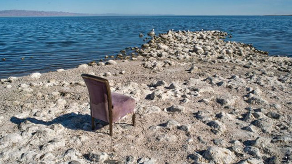 বর্ষার জলে পুষ্ট এই নদীতে প্রতি বছর কলোরাডো নদী উপচে জল ঢুকত। সারা বছর সেই জলই থাকত নদীর বুকে। কিন্তু প্রতি বছর বন্যা রুখতে কলোরাডো নদীতে বাঁধ তৈরির সিদ্ধান্ত নেয় ক্যালিফোর্নিয়া প্রশাসন।