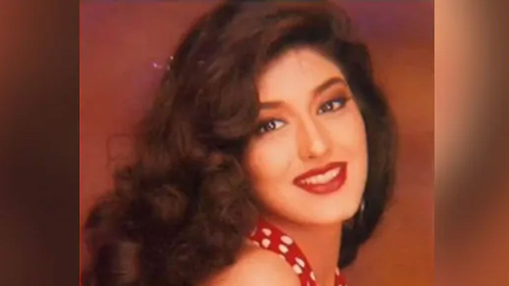 বাল ঠাকরের অবাধ্য হওয়ার সাহস রাজের ছিল না। বাধ্য হয়েই মনে পাথর রেখে সোনালির থেকে ক্রমে দূরত্ব বাড়িয়ে নেন তিনি।