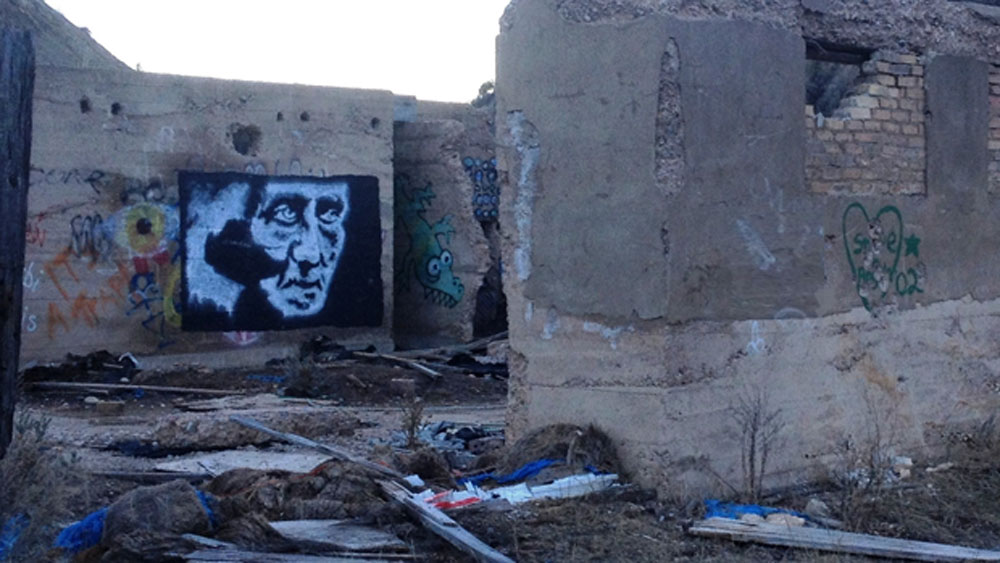 এখন এই শহর পুরোপুরি পরিত্যক্ত। রাস্তার ধারে আজও কয়েকটি পরিত্যক্ত বাড়ির দেখা মেলে। ঘাসে ঢাকা বাড়িগুলির অর্ধের জলের তলায় নিমজ্জিত অবস্থাতেই পড়ে রয়েছে।