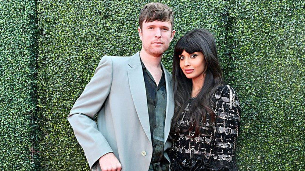 খাবার ঠিকমতো হজম হত না তাই অপুষ্টিতে ভোগেন দীর্ঘ দিন। অনেক চিকিৎসার পর যখন কিছুটা সুস্থ হয়ে উঠছিলেন তিনি, তখন আবার একটি বিপত্তি ঘটে।