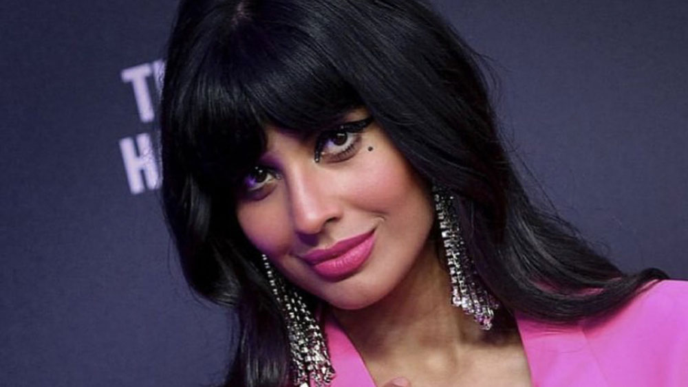 মাত্র ৯ বছর বয়সে ফের এক দুরারোগ্য অসুখ বাসা বাঁধে তাঁর শরীরে। হাইপারমোবাইল এলারস-ডানলস সিন্ড্রোম। এটি একটি জিনগত রোগ যা তাঁর শরীরের সমস্ত যোগকলায় প্রভাব ফেলে।