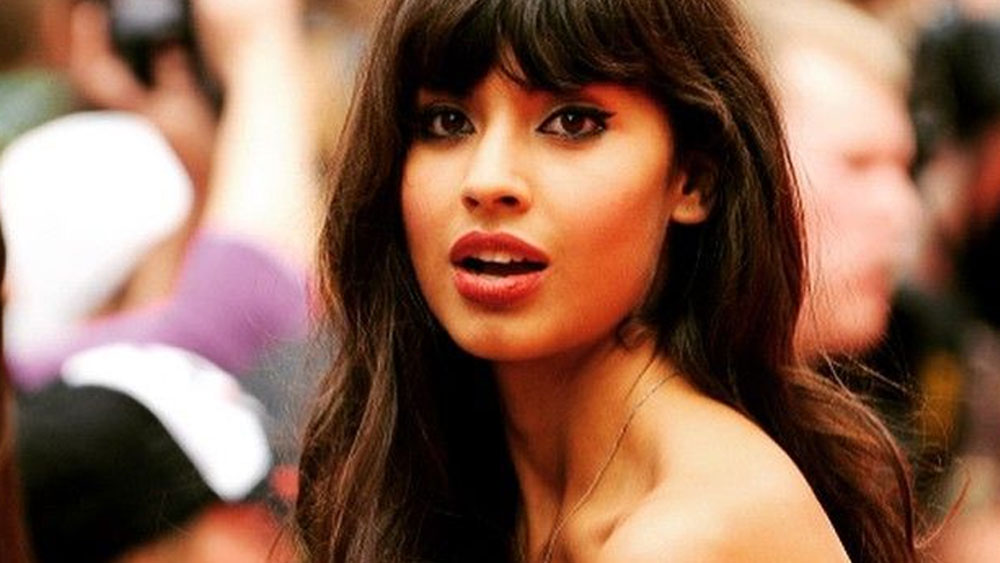 অভিনেত্রী, মডেল, লেখিকা— বিশ্বের কাছে এটাই তাঁর পরিচয়। অনুরাগীদের বিনোদন দেওয়াই তাঁর কাজ। কিন্তু তাঁর ব্যক্তিগত জীবনে ঘটে গিয়েছে বহু অঘটন।