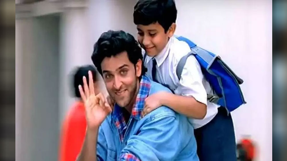 এই ফিল্ম বক্স অফিসে এতটাই সাফল্য পেয়েছিল যে, সে সময় হৃত্বিকের ছবি প্রতিটা স্কুল পড়ুয়ার হাতে হাতে ঘুরত।