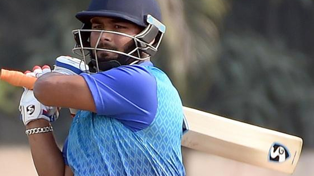 প্রথম টেস্ট ম্যাচও পন্থ খেলেন ইংল্যান্ডের বিরুদ্ধে। ২০১৮ সালের অগস্টে। সে বছরই ওয়ান ডে ম্যাচে শুরু হয় তাঁর অভিযান। প্রথম ম্যাচে তিনি মুখোমুখি হন ওয়েস্ট ইন্ডিজের। 