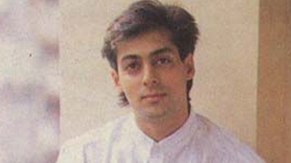 সলমন খান যখন প্রথম অভিনয়ে আসেন, তখন সানি দেওল এবং সঞ্জয় দত্তের কেরিয়ার মধ্যগগনে। তাঁদের পাশে নবাগত সলমনকে দুর্বল বলে মনে হয়েছিল পরিচালক প্রযোজকদের।