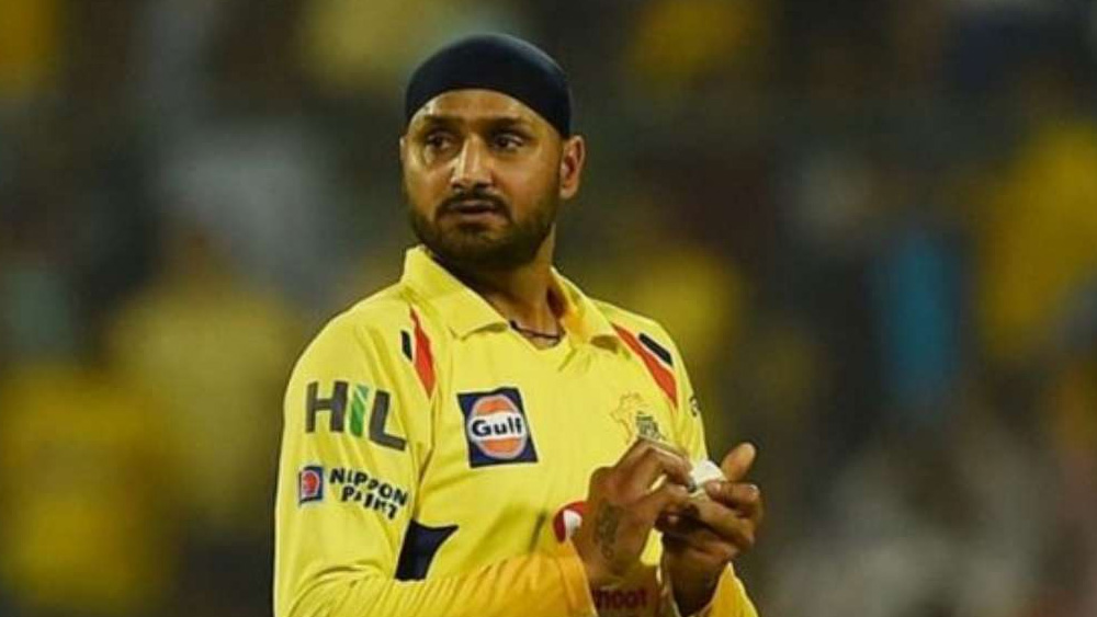 হলুদ জার্সিতে আর দেখা যাবে না হরভজন সিংহ, কেদার যাদব, মুরলী বিজয় এবং পীযূষ চাওলাকে।