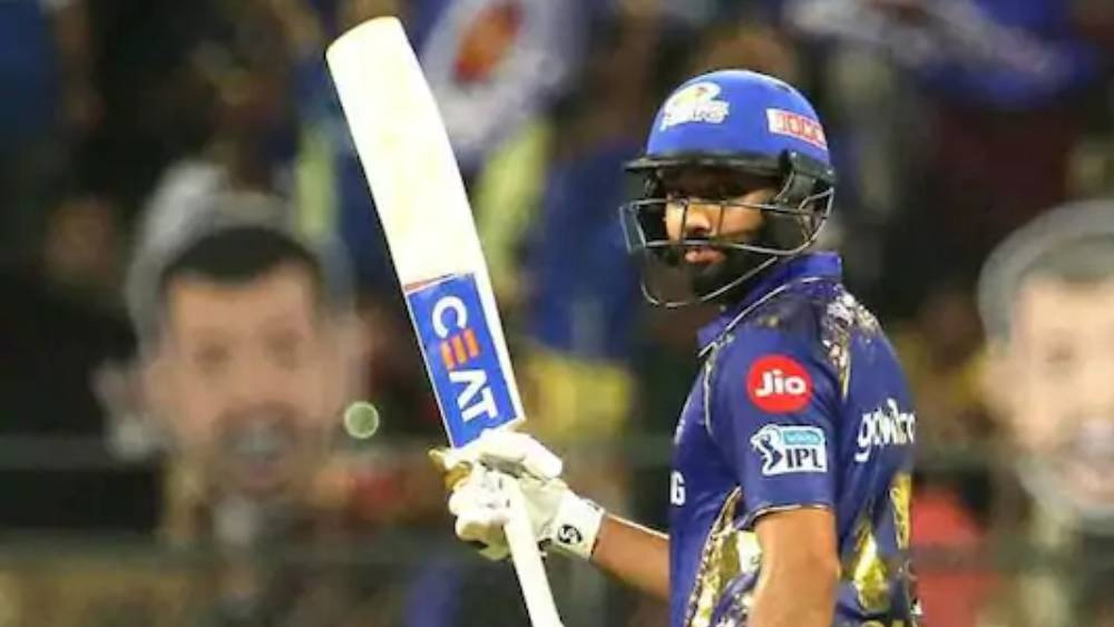 মুম্বই ইন্ডিয়ান্স: গত বারের চ্যাম্পিয়ন দলে থেকে গেলেন রোহিত শর্মা, কুইন্টন ডি’কক, সূর্যকুমার যাদব, ঈশান কিষাণ, ক্রিস লিন, আনমলপ্রীত সিংহ, সৌরভ তিওয়ারি, আদিত্য তারে, কায়রন পোলার্ড, হার্দিক পাণ্ড্য, ক্রুনাল পাণ্ড্য, অনুকুল রয়, যশপ্রীত বুমরা, ট্রেন্ট বোল্ট, রাহুল চহার, জয়ন্ত যাদব, ধবল কুলকার্নি এবং মহসিন খান।