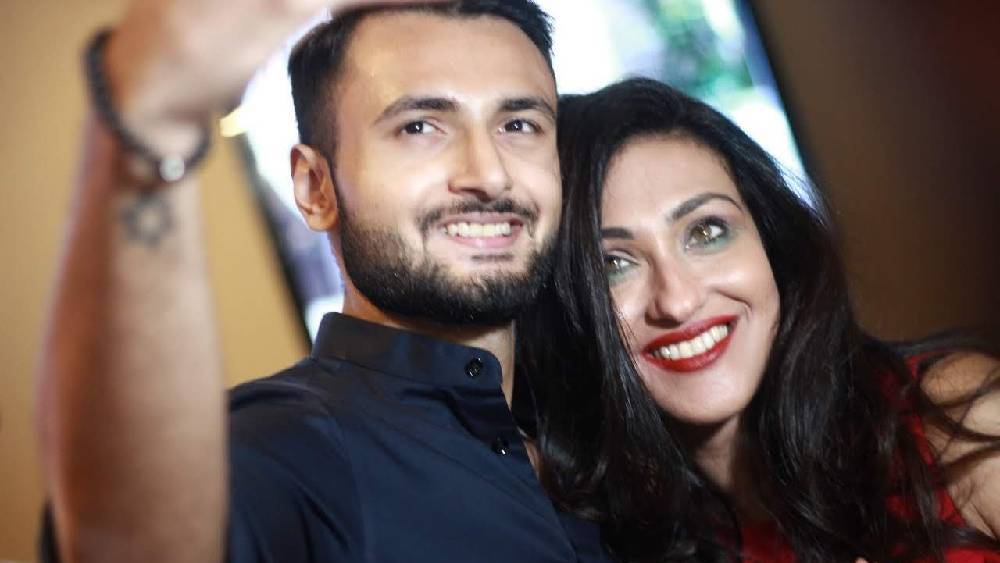শন বন্দ্যোপাধ্যায়ের সঙ্গে কাজ করতে পেরে উচ্ছ্বসিত ঋতুপর্ণা।