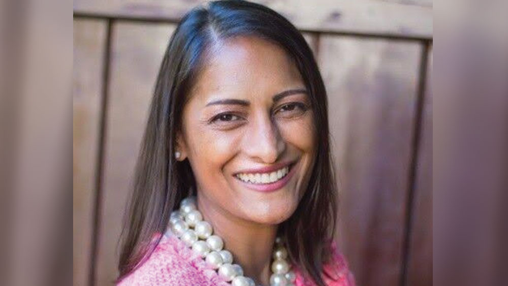 বঙ্গতনয়া সুমনা গুহকে দেখা যাবে বাইডেন-হ্যারিসের সরকারে দক্ষিণ এশিয়া সংক্রান্ত বিদেশনীতি বিভাগে। এর আগেও তিনি এই বিষয়ে কাজ করেছেন বাইডেন-হ্যারিসের প্রচার পর্বে।