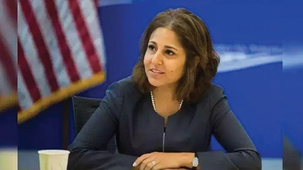 ভারতীয় অভিবাসী নীরা টন্ডনকে বাইডেন মনোনীত করেছেন বাজেট চিফ পদে। হোয়াইট হাউসের ম্যানেজমেন্ট অ্যান্ড বাজেট বিভাগে ভারতীয় বংশোদ্ভূত হিসেবে নীরাই প্রথম দায়িত্ব পেয়েছেন।