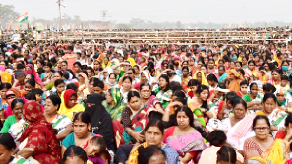 সেকেন্দারপুরে কর্মী-সমর্থকদের ভিড়। ছবি: সঞ্জীব ঘোষ