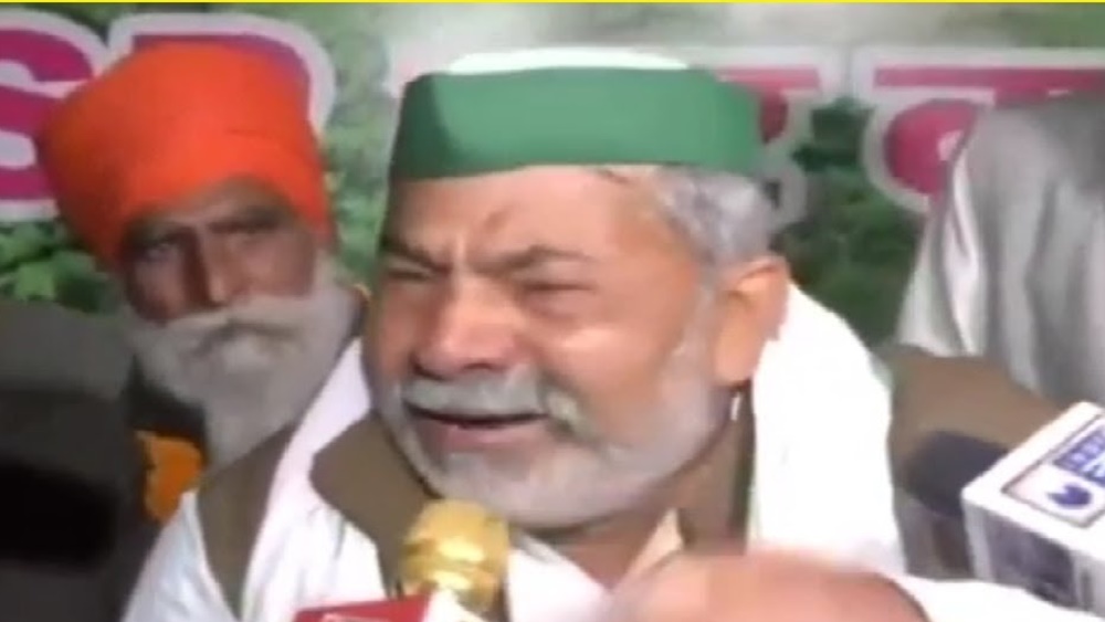 প্রায় ভেস্তে যাওয়া আন্দোলনে প্রাণ ফেরাল মধ্যরাতে কৃষক নেতা রাকেশের কান্না