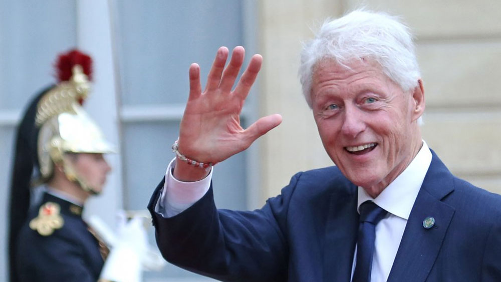 ফলে বিল ক্লিন্টনের পরবর্তী সমস্ত প্রাক্তন প্রেসিডেন্টও পুনরায় আজীবন এই নিরাপত্তা পাচ্ছেন।