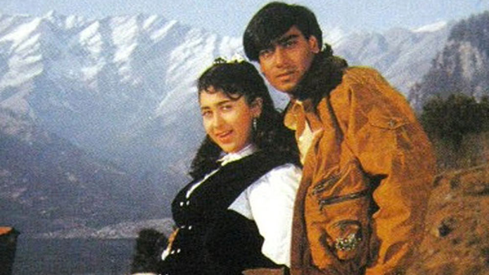 করিশ্মার এ রকম আচরণে এই ফিল্মে বড় ক্ষতি হয়ে গিয়েছিল অজয়েরও। একটি সুপার হিট গানই হাতছাড়া হয়ে গিয়েছিল তাঁর।