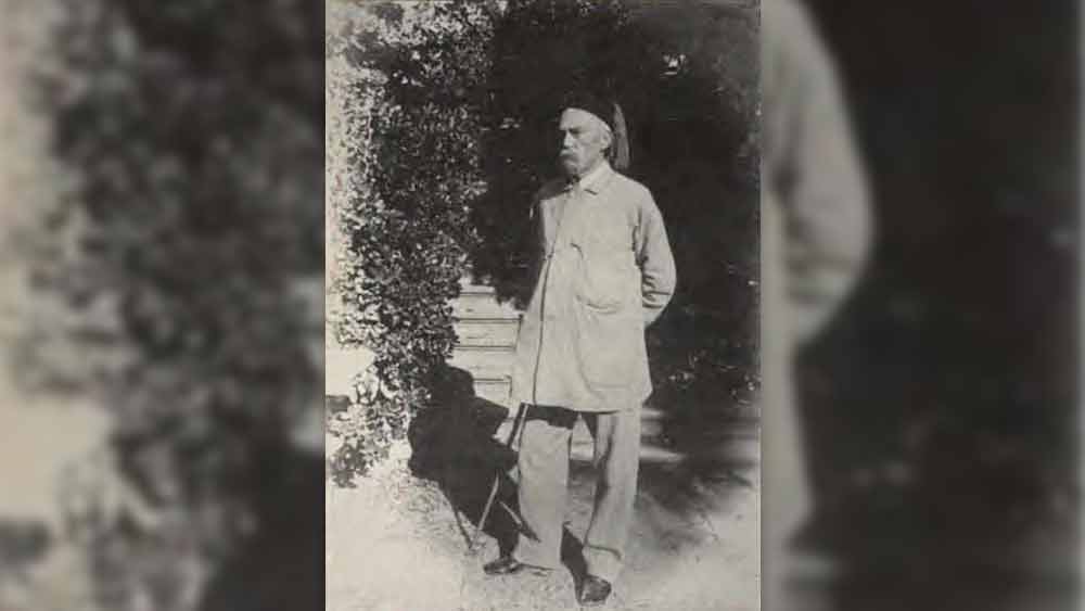 এই সময় ইংল্যাণ্ডের রয়্যাল জিওগ্রাফিক্যাল সোসাইটির অনুমোদন নিয়ে তিনি মিশর অতিক্রম করে ভৌগোলিক অভিযানের সিদ্ধান্ত নেন। সেনাবাহিনীর কাজ থেকে তিনি ছুটি নেন। এবং হজযাত্রী হিসেবে আবার মক্কা ও মদিনায় গমন করেন। সেখানে তিনি হজ করেন।