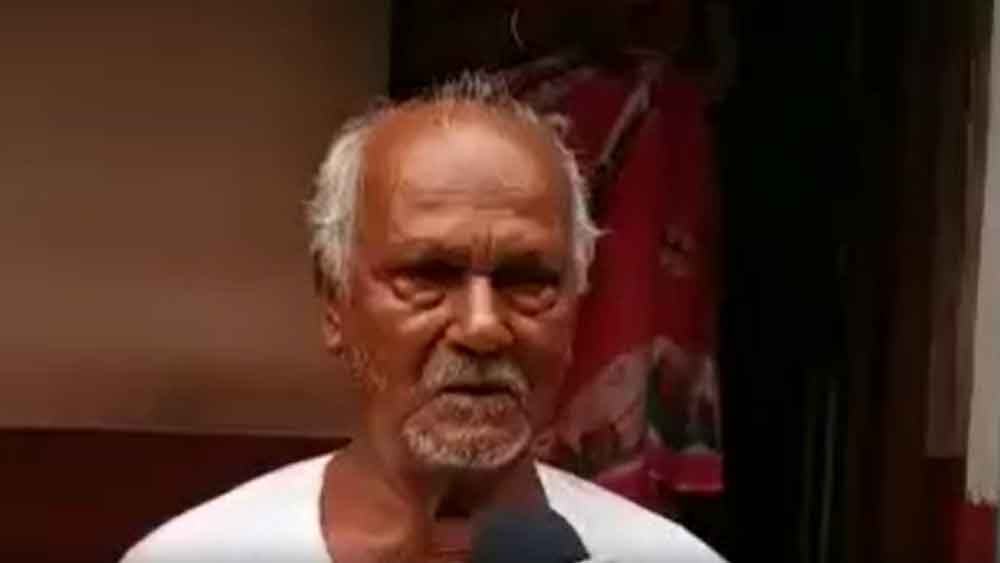 Old man was allegedly denied to vaccinate at Tarakeshwar as his son is a BJP worker dgtld