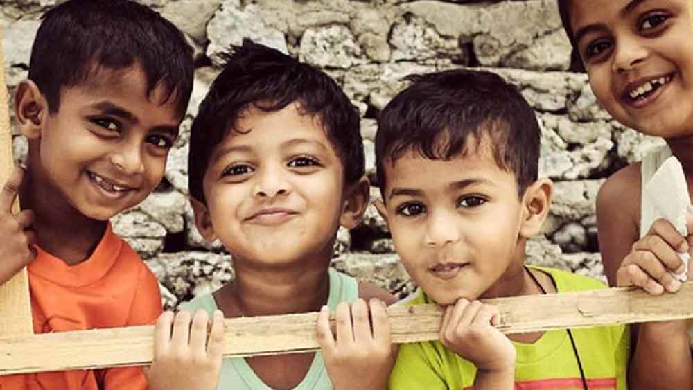 বড় হয়েও তার অন্যথা হয়নি। পড়াশোনা শেষ করে তাই একটি স্বেচ্ছাসেবী সংস্থা চালু করেন।