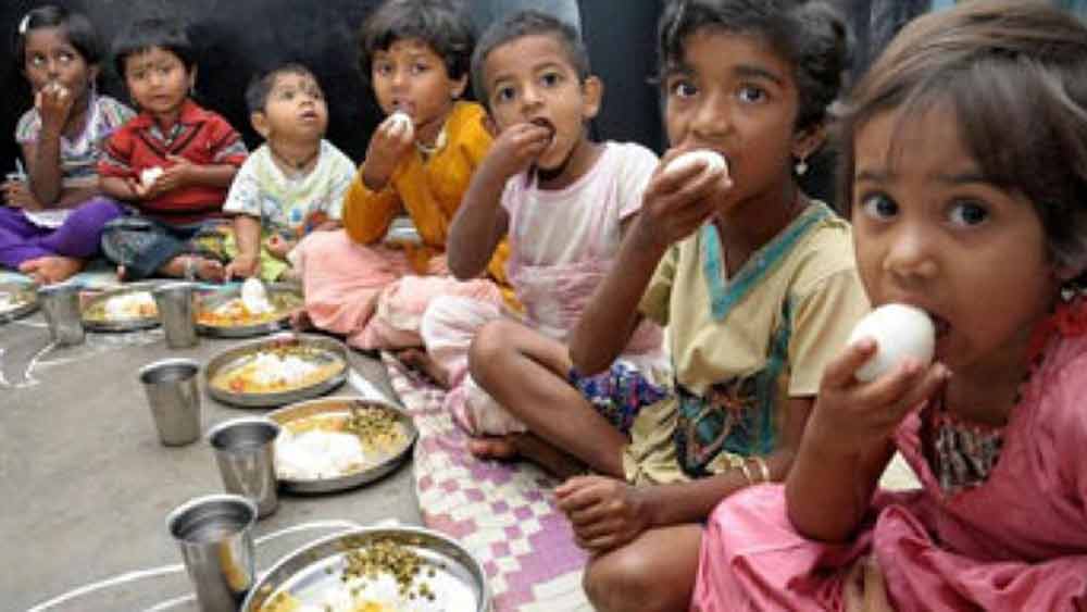 জয় জানিয়েছেন, আগামী সপ্তাহের মধ্যে এই সংখ্যাটা ৫০-এ নিয়ে যাবেন তাঁরা। তার পর ধীরে ধীরে ১০০ জনকে দত্তক নেবেন।