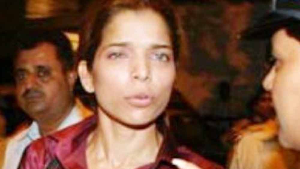 কয়েকটি মাত্র ছবিতে তাঁকে দেখা গিয়েছে। তাও পার্শ্বচরিত্রে। অভিষেকের সঙ্গেও একটি ছবিতে তাঁকে দেখা গিয়েছিল।