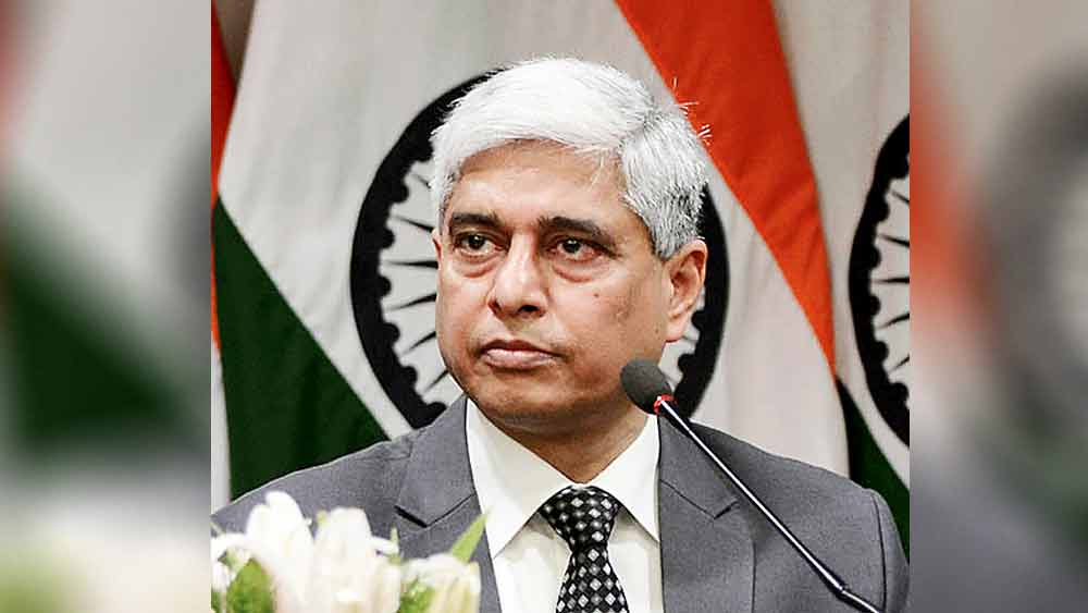  সব্যসাচী: অবসর নিলেন বিকাশ স্বরূপ।