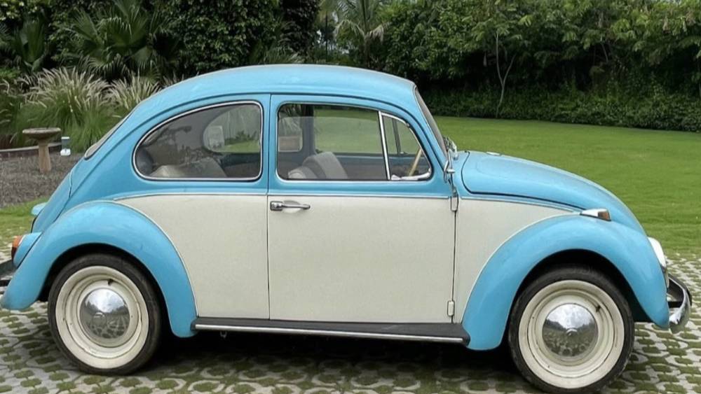 ধোনির দেওয়া গাড়ি