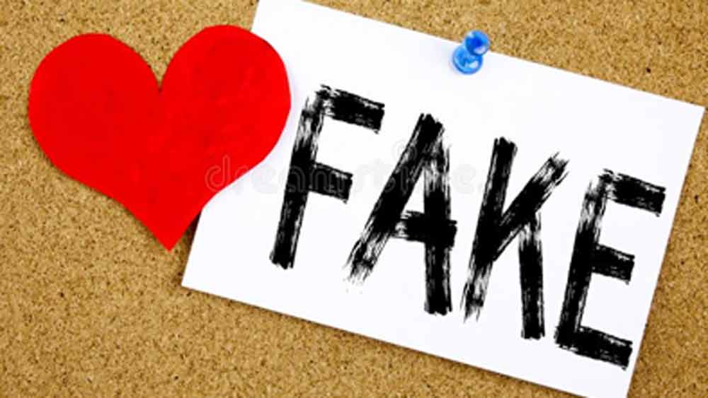 এই শোগুলির কোনটা সত্যি আর কোনটা মিথ্যা তা যাচাই করা খুবই মুশকিল। পর্দায় তৈরি হওয়া এমনই কিছু সম্পর্ক নিয়ে এই প্রতিবেদন।