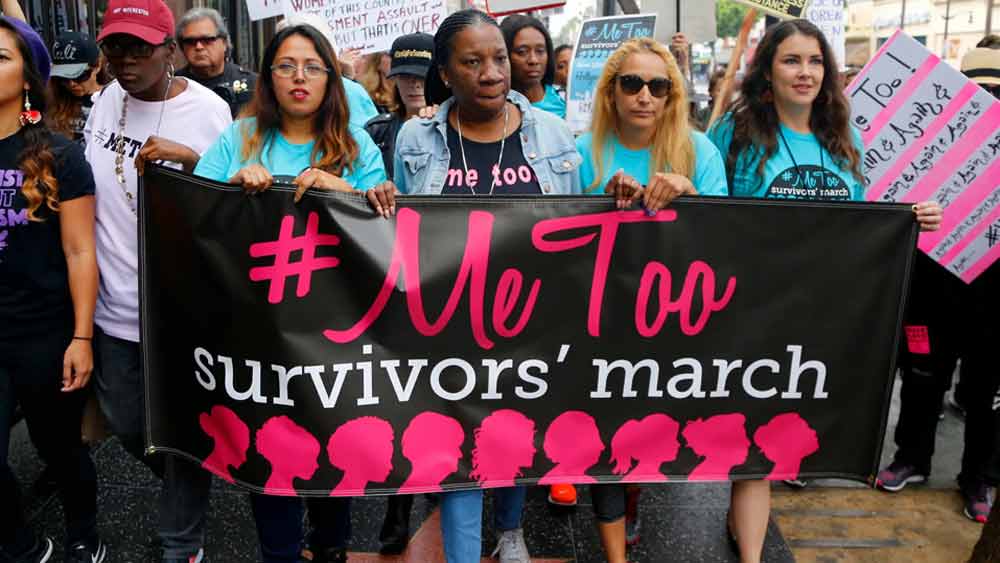 ২০১৭ সালের সেই মিটু আন্দোলনের পরেই এমিলি মিয়াদে-সহ একাধিক আমেরিকার কলাকুশলীরা শ্যুটিং সেটে নিজেদের সুরক্ষার দাবি তোলেন। পরবর্তীকালে ঘনিষ্ঠ দৃশ্যে শ্যুটিং করার সময় যাতে কোনও ভাবেই কোনও অভিনেত্রীকে হেনস্থার শিকার না হতে হয় তা দেখার জন্য সে দেশের ইন্ডাস্ট্রিতে ঘনিষ্ঠ দৃশ্য পরিচালকের পদ তৈরি হয়ে যায়।