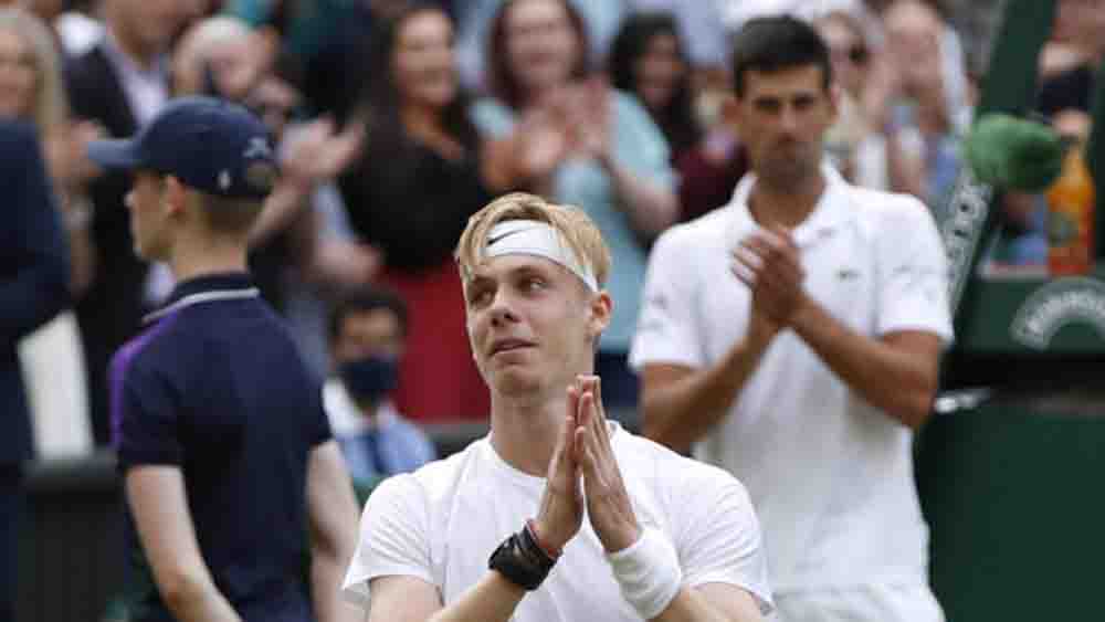 ৪১তম সেমিফাইনাল খেলতে নেমে শাপোভালভকে ৭-৬, ৭-৫, ৭-৫ ফলে হারিয়ে দিয়েছেন জোকোভিচ। 