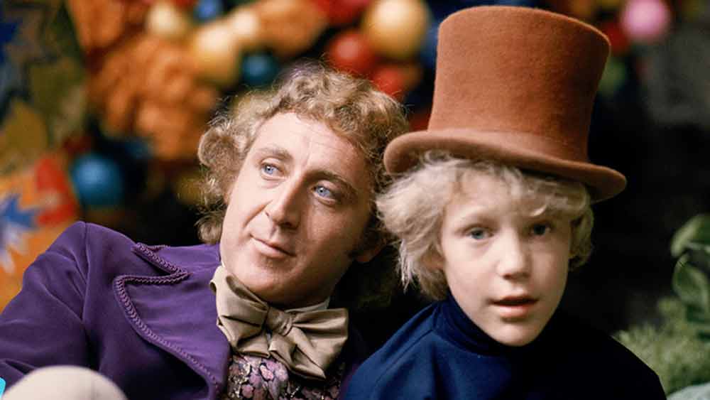 পিটার অস্ট্রাম: ‘উইলি ওঙ্কা’ খ্যাত অভিনেতা পিটার এই ছবির শ্যুটিং করে বাড়ি ফিরে দেখেছিলেন তাঁর পরিবার একটি ঘোড়া কিনেছে। সেই ঘোড়ার দেখাশোনা পিটারই করতে শুরু করলেন। তার পর থেকেই প্রাণীদের উপর তাঁর একটা আলাদা ভাল লাগা তৈরি হয়। অভিনয় করতে করতেই ১৯৮৪ সালে পশু চিকিৎসকের ডিগ্রি অর্জন করেন এবং অভিনয় জীবন ছেড়ে এ দিকেই মন দেন।