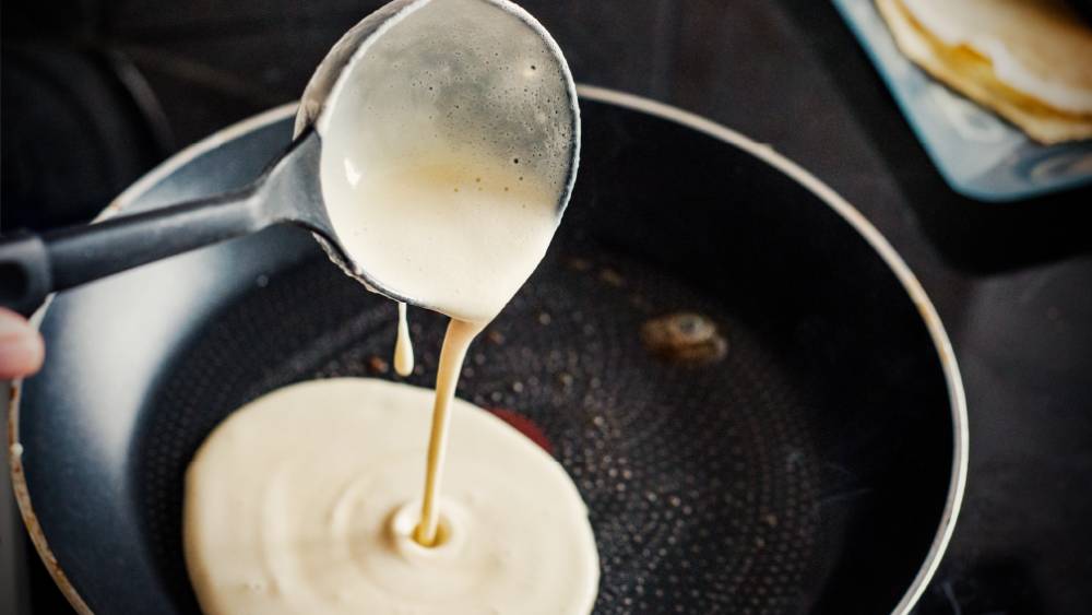 প্যানকেক বানানো এমন কিছুও কঠিন নয়। 