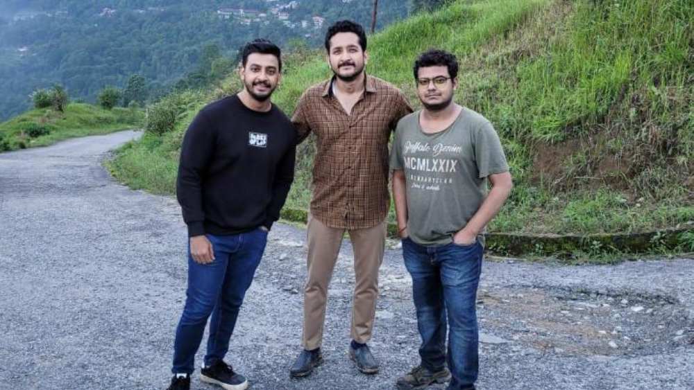 কালিম্পঙে 'জতুগৃহ' ছবির শ্যুটের ফাঁকে বনি সেনগুপ্ত, পরমব্রত চট্টোপাধ্যায়, সপ্তাশ্ব বসু