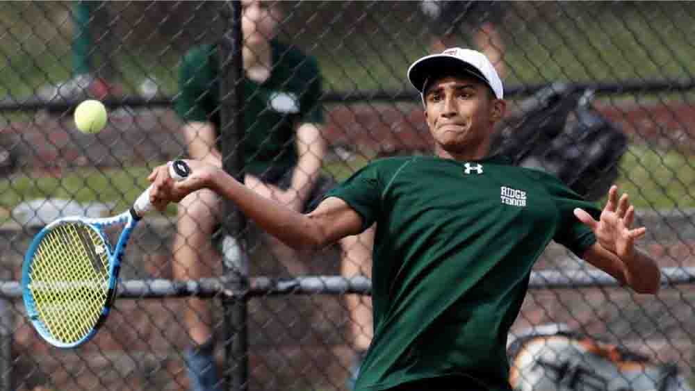 গত কয়েকটা দিন সমীরের যেন ঘোরের মধ্যে কেটেছে। ফাইল চিত্র। 