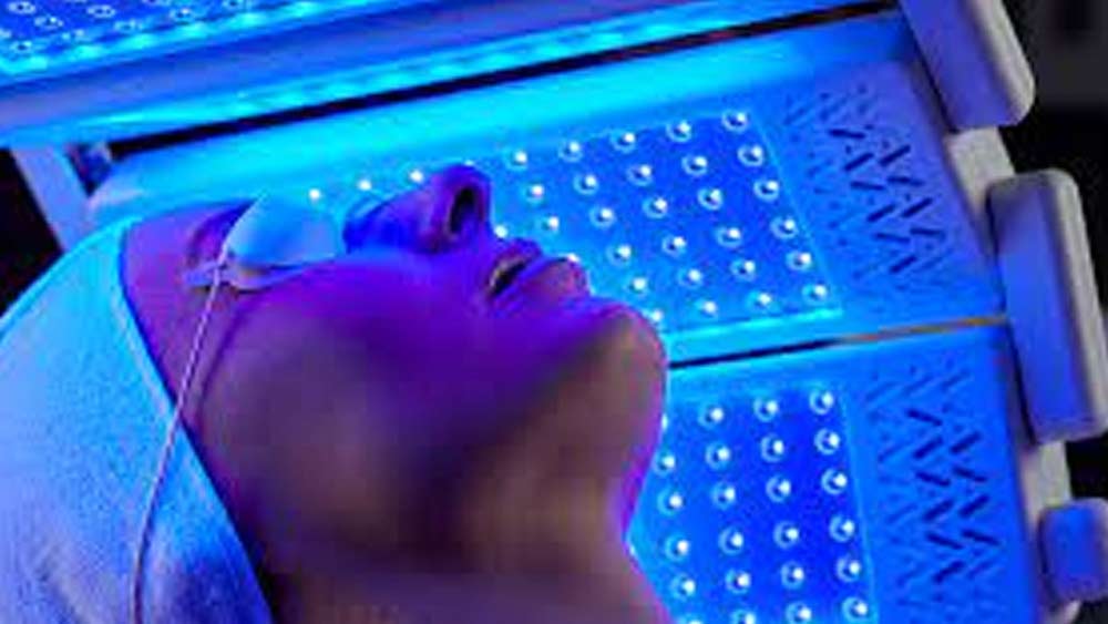 ধীরে ধীরে হাইটেক এই পদ্ধতি ঘরে ঘরে ঢুকে পড়ছে এবং ত্বকের পরিচর্যার অন্যতম অঙ্গ হয়ে উঠছে।