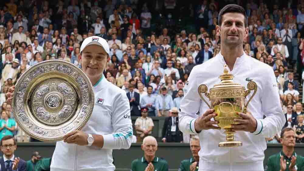 এ বারের দুই উইম্বলডন বিজয়ী অ্যাশলে বার্টি এবং নোভাক জোকোভিচ।