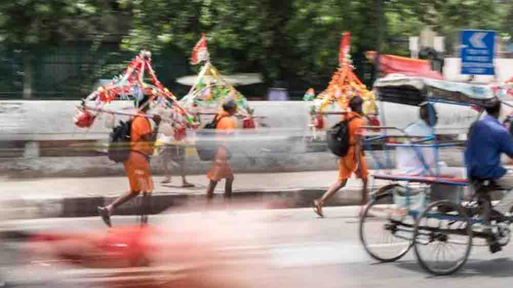 কাঁওয়াড় যাত্রায় অনুমতি কেন, যোগী সরকারের কাছে জবাব তলব শীর্ষ আদালতের