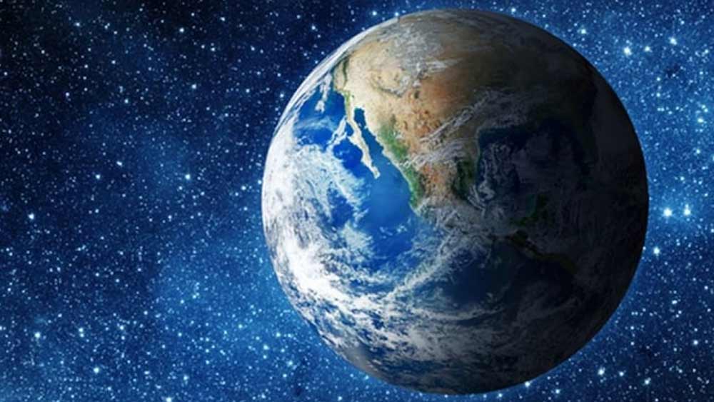 দেখা গিয়েছে, পৃথিবীর গতি ধীরে বা দ্রুত হয়ে গিয়ে অনেক সময়ই দু’সেকেন্ডের পার্থক্য হয়ে যায়।