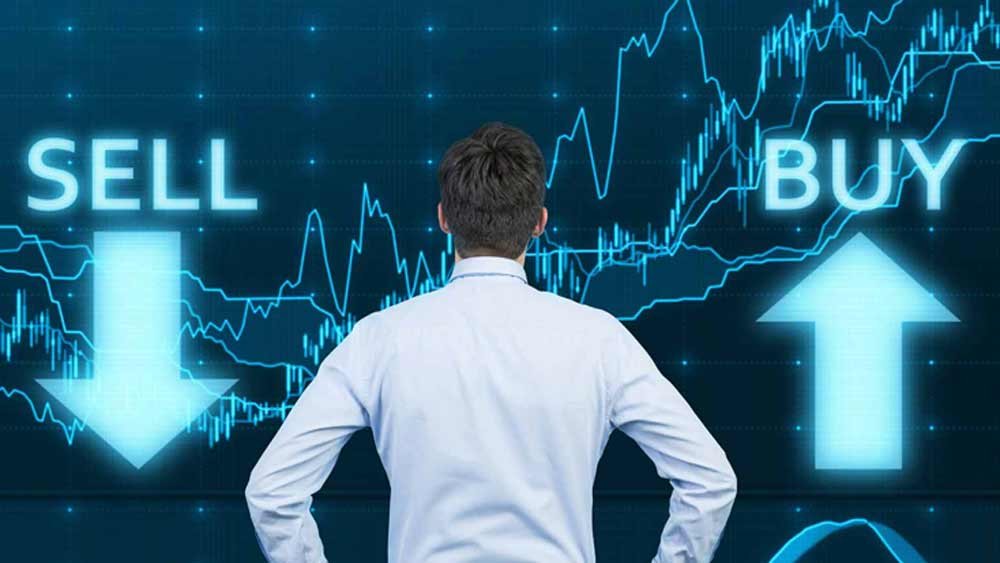 ২০১৫ সালের ৩০ জুন যেমন লিপ সেকেন্ড যোগ করার ফলে শেয়ার বাজার একেবারে ভেঙে পড়েছিল। ওই বছর ব্যাপক সমস্যার সম্মুখীন হয়েছিল টুইটার, ইনস্টাগ্রাম, অ্যামাজনও। যদিও এখনও লিপ সেকেন্ডের বিকল্প কোনও উপায়ে সবুজ সঙ্কেত মেলেনি।