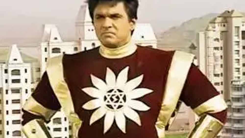 ধারাবাহিকটি বন্ধের জন্য চাপ বাড়তে থাকে মুকেশের উপর। সত্যিই ‘শক্তিমান’-এর জন্যই দুর্ঘটনাগুলি ঘটছিল কি না তা জানতে আদালতে মামলা হয়। মুকেশের বিরুদ্ধে সে সময় প্রচুর নেগেটিভ প্রচারও হয়েছিল।