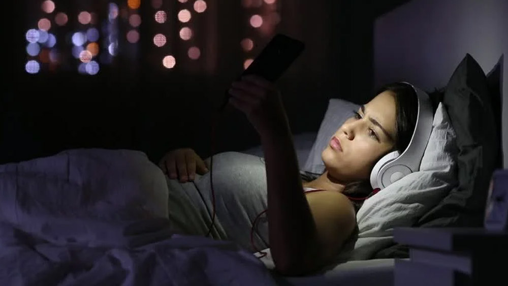 মনের শান্তির জন্য অডিয়ো-মাধ্যমের দ্বারস্থ নতুন প্রজন্ম। 