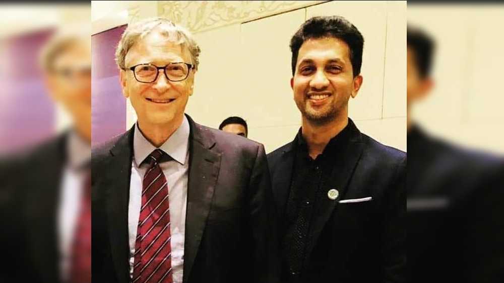 ক্লাস সিক্সে ফেল করার পর মুস্তাফার মনে হয়, এ ভাবে পড়়াশোনার ক্ষতি করা যাবে না। প্রয়োজনে আরও পরিশ্রম করতে হবে। 