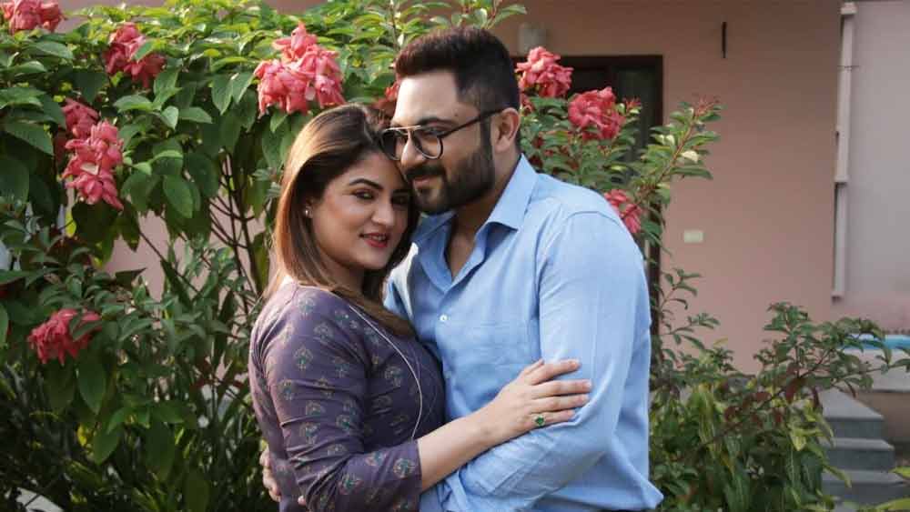 Soham Chakraborty talks about his experience of 'Dujone' shooting with Srabanti Chatterjee dgtl
